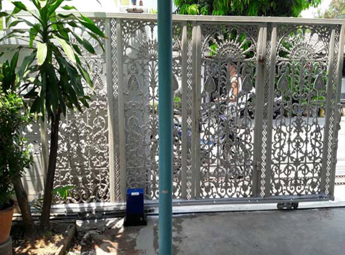 บริษัท แด็ด ออโต้ดอร์ จำกัด 